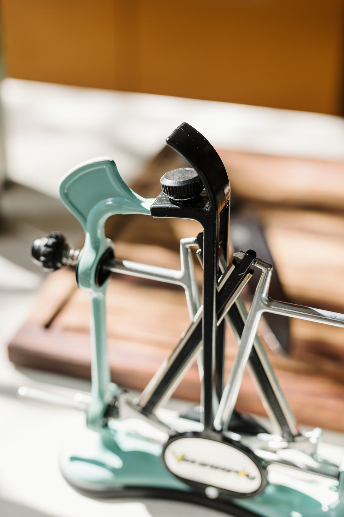 How to Maintain Your Manual Knife Sharpener for Long-Lasting Use